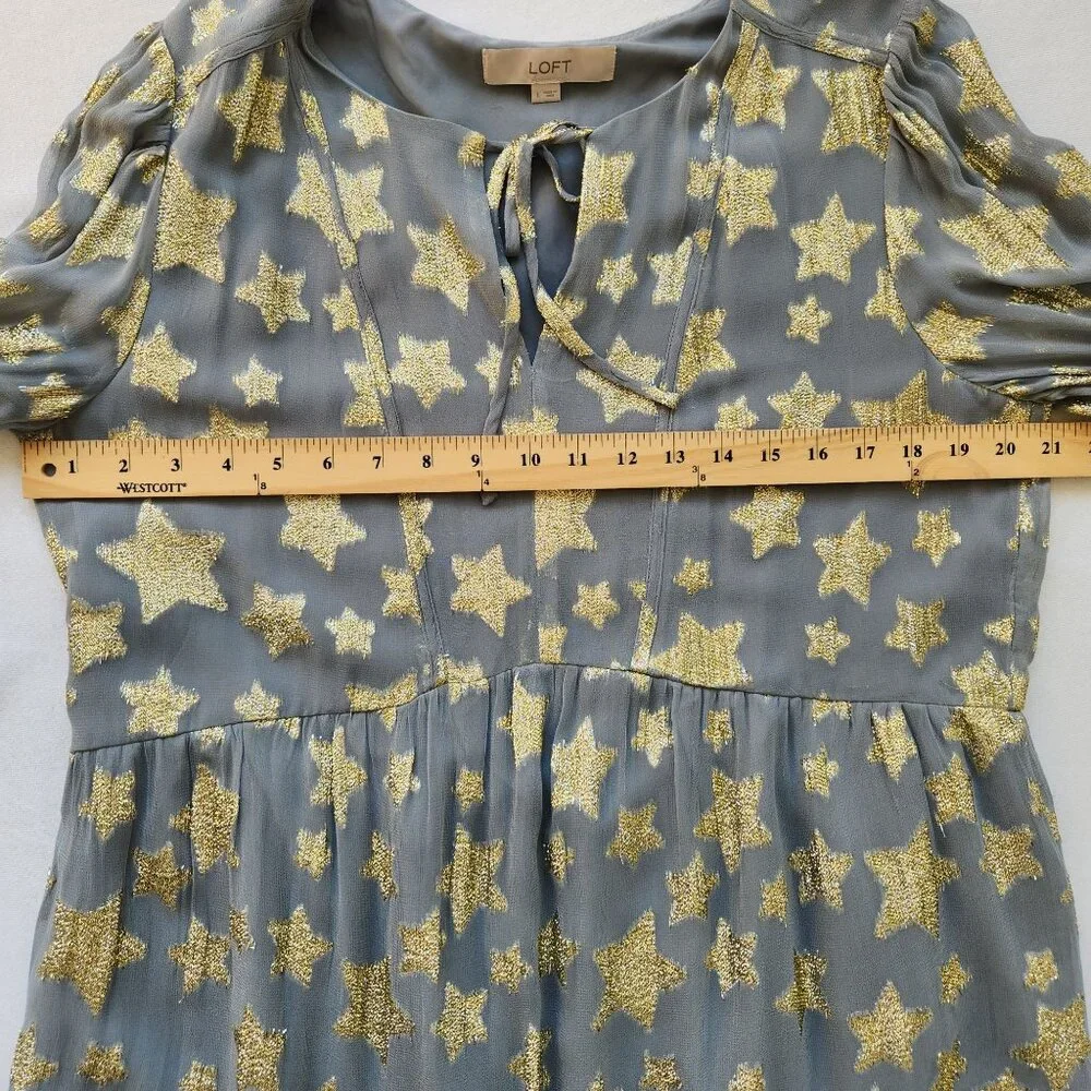 Loft Gold Star Print Shimmer Long-Sleeve Tiered Dress Gray Metallic Babydoll - Picture 10 of 11
